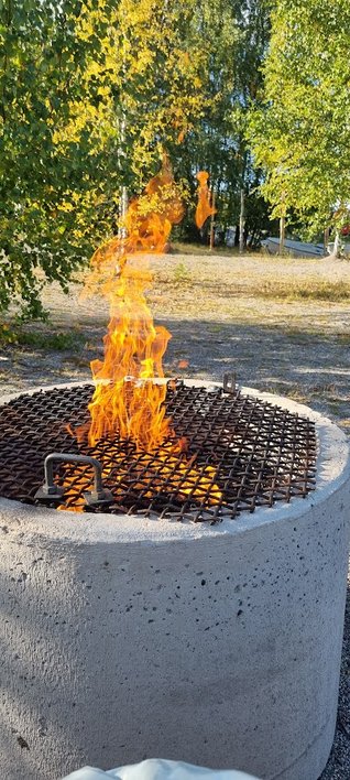 Eldstad vid Laxsjön